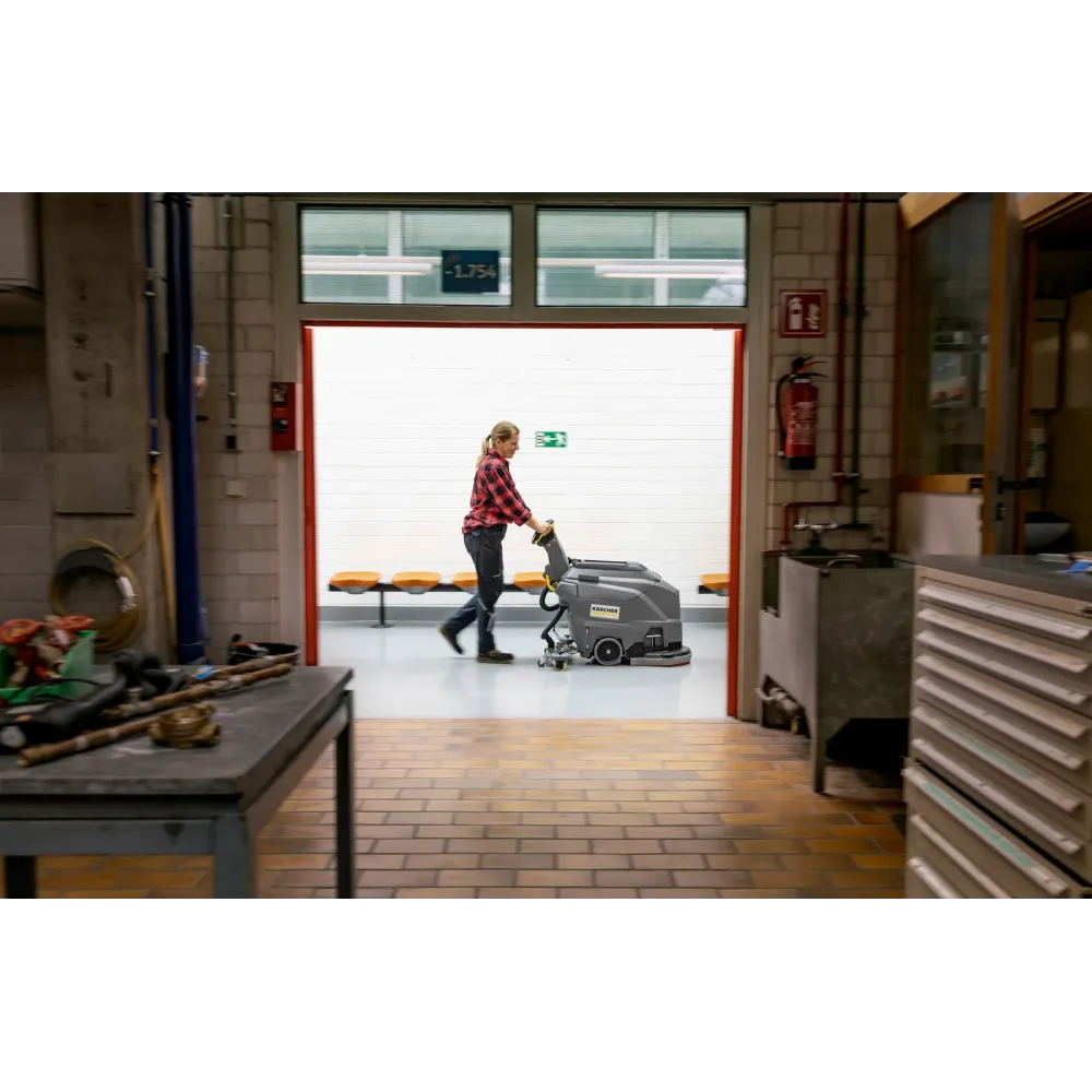 BD 43/35 C Ep (430mm, 1720m2/h) PROFESJONALNA SZOROWARKA KARCHER AUTOMAT