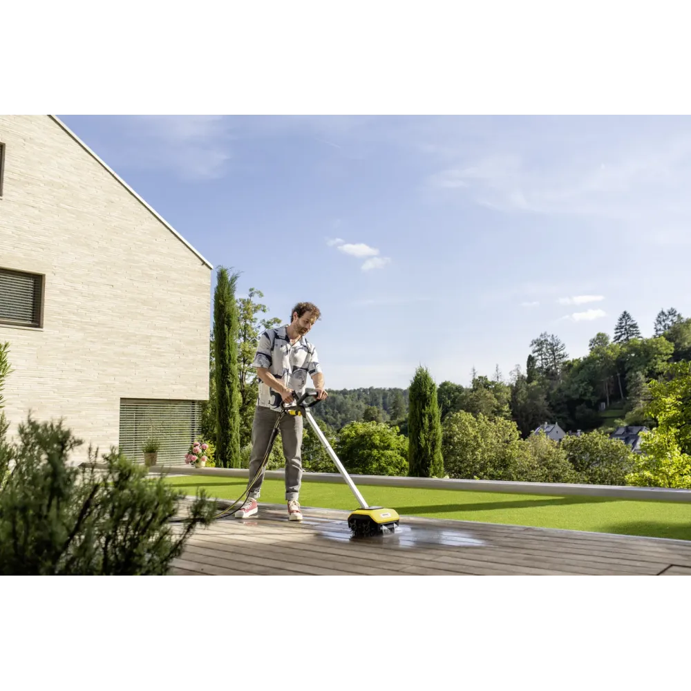 Urządzenie do czyszczenia tarasów PCL 6 KARCHER – skuteczne czyszczenie drewna, WPC i płytek