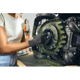 STIHL iMOW 5 EVO – Robot koszący do 1500 m² z LTE