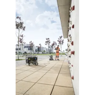 Mobilny generator prądu Kärcher PGG 6/1 o mocy 5 kW z silnikiem benzynowym EU STAGE V. Do 10 h pracy, AVR, zabezpieczenia