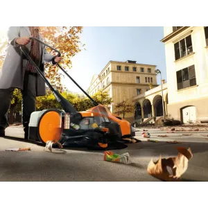 STIHL KGA 770 - Akumulatorowa zamiatarka 77 cm | System AP | Cicha i wydajna