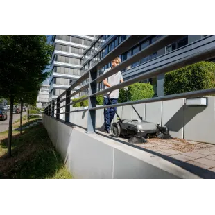 Zamiatarka Karcher KM 70/20 C 2SB – 2 szczotki, bezpyłowa