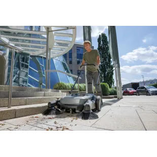 Zamiatarka Karcher KM 70/20 C 2SB – 2 szczotki, bezpyłowa