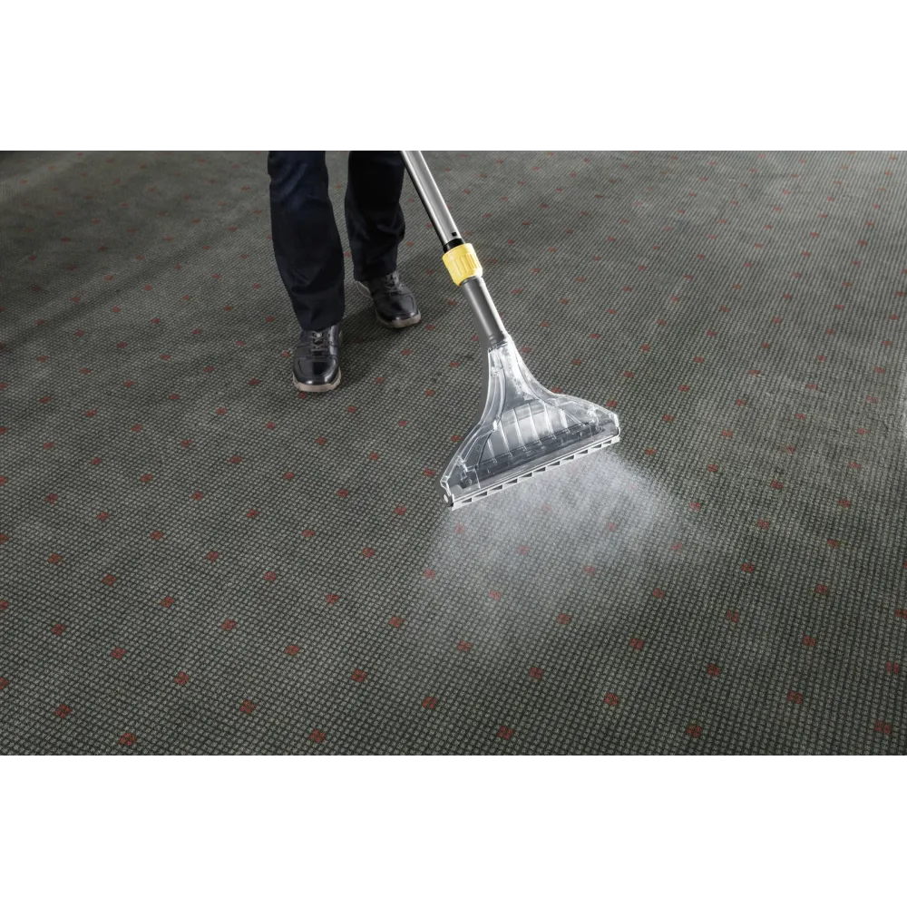 Kärcher Puzzi 30/4 – ekstrakcyjne czyszczenie wykładzin