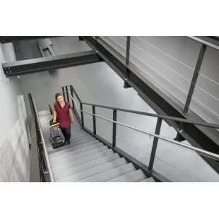 Kärcher BR 30/4 C Bp Pack – Szorowarka Akumulatorowa do Małych Powierzchni