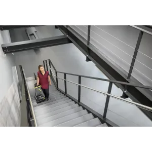 Kärcher BR 30/4 C Bp Pack – Szorowarka Akumulatorowa do Małych Powierzchni