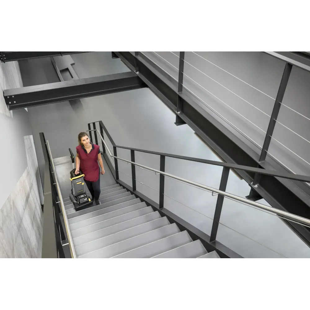 Kärcher BR 30/4 C Bp Pack – Szorowarka Akumulatorowa do Małych Powierzchni