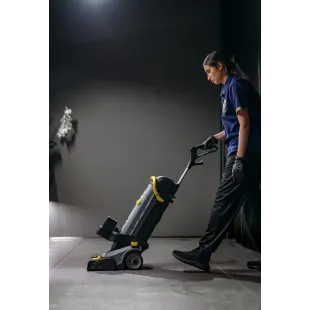 Kärcher BR 30/4 C Bp Pack – Szorowarka Akumulatorowa do Małych Powierzchni