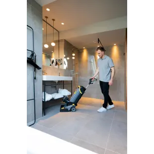 Kärcher BR 30/4 C Bp Pack – Szorowarka Akumulatorowa do Małych Powierzchni