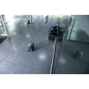 Robot sprzątający przemysłowy KIRA B 50 – Kärcher