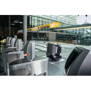 Robot sprzątający przemysłowy KIRA B 50 – Kärcher