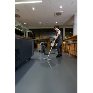 Karcher NT 70/3 – Odkurzacz przemysłowy do pracy na sucho/mokro