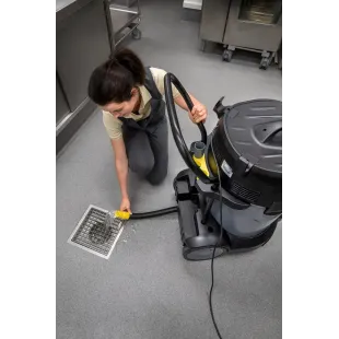 Karcher NT 70/3 – Odkurzacz przemysłowy do pracy na sucho/mokro