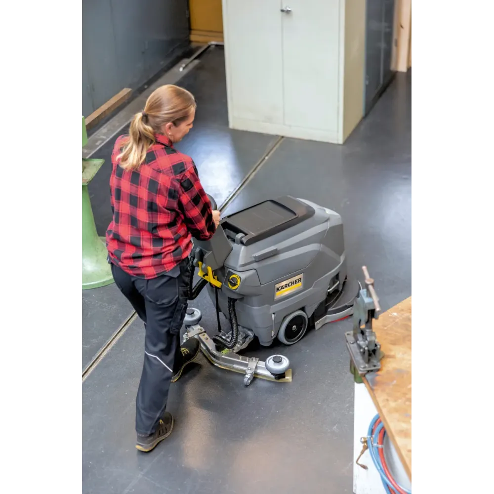 Karcher BD 43/25 C Bp – Szorowarka bateryjna | 1.515-400.0