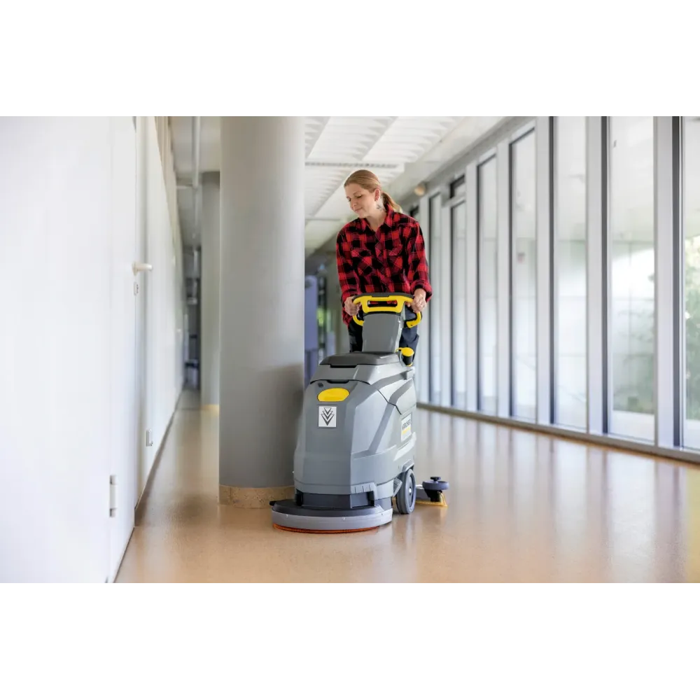 Karcher BD 43/25 C Bp – Szorowarka bateryjna | 1.515-400.0