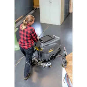 Karcher BD 43/25 C Bp – Szorowarka bateryjna | 1.515-400.0