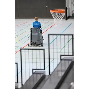 Karcher BD 50/70 R Classic – szorowarka do szkoły i placówek oświatowych