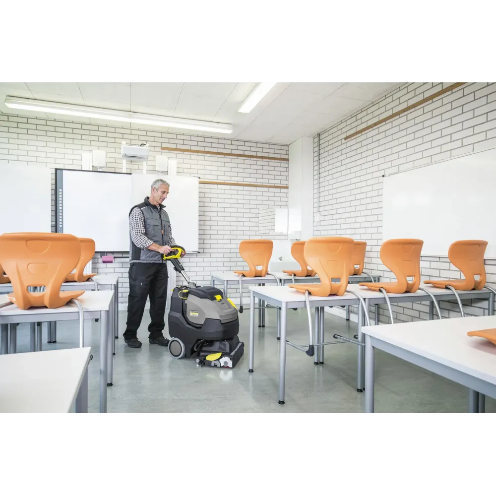 Karcher BR 45/22 C Bp Pack Li – akumulatorowa szorowarka kompaktowa 450 mm | profesjonalne czyszczenie