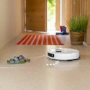 Karcher RVM 4 Comfort Extra – robot sprzątający i mopujący z inteligentną stacją wielofunkcyjną