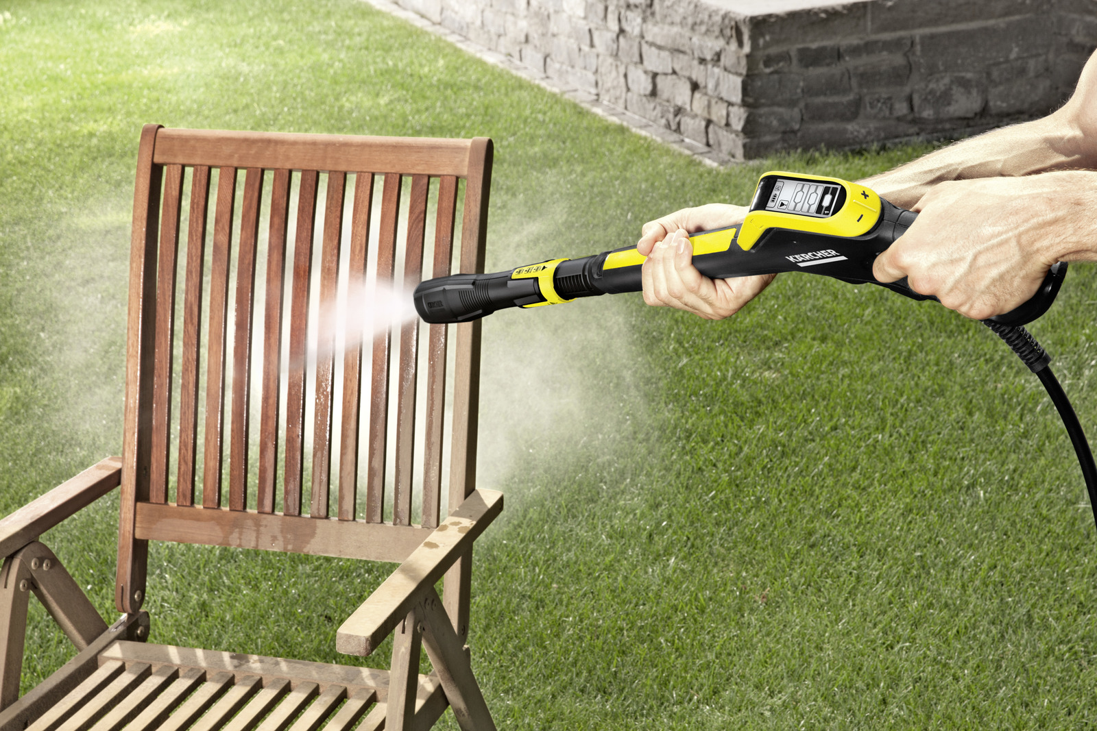 Myjka wysokociśnieniowa Karcher K 7 Smart Control - zastosowanie w ogrodzie